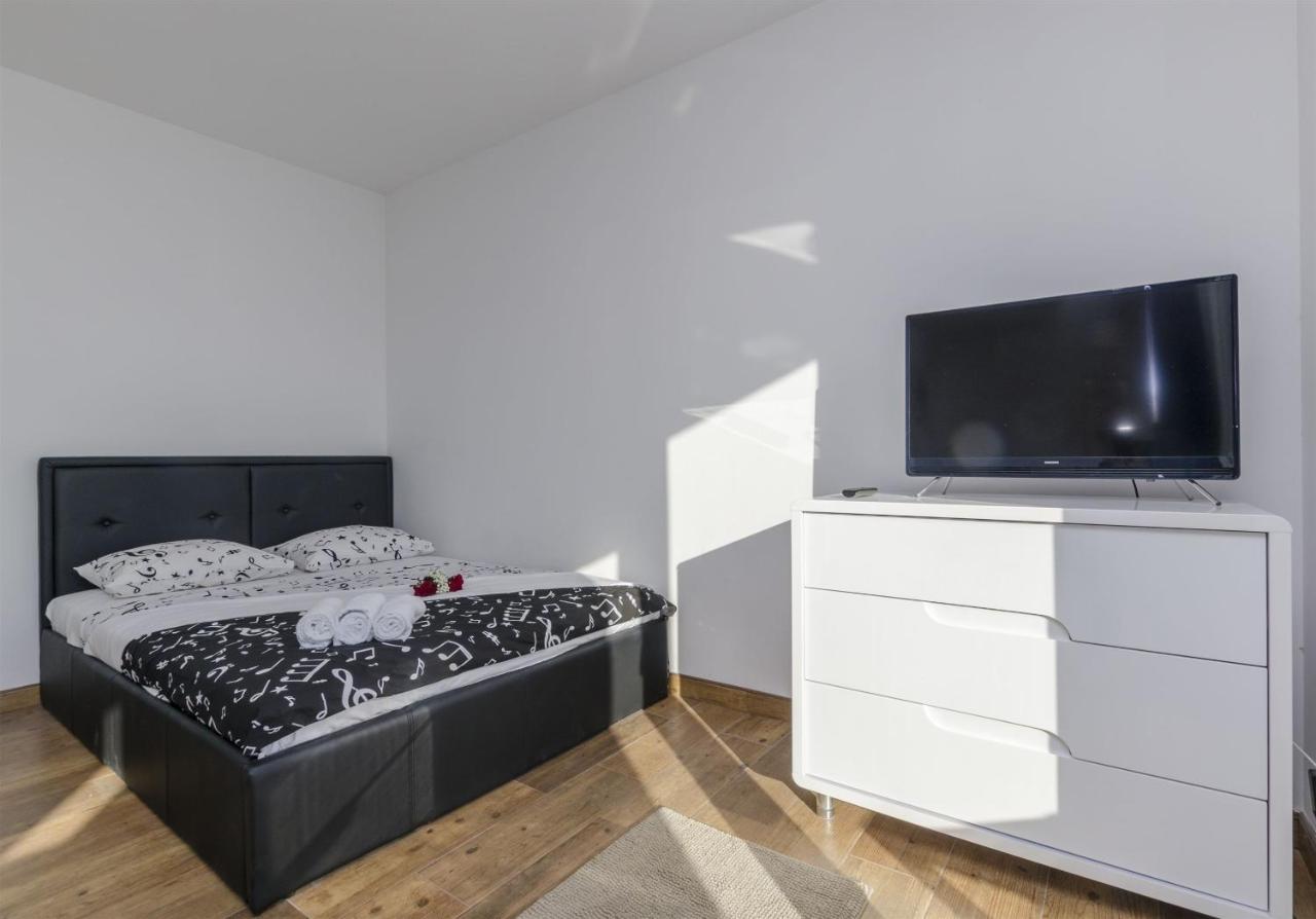Apartments Lorenzo Lokva Rogoznica Dış mekan fotoğraf