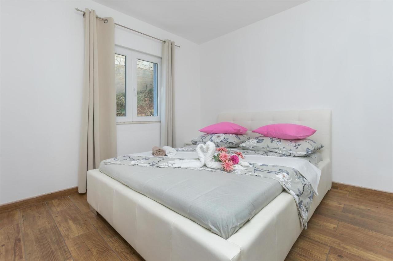 Apartments Lorenzo Lokva Rogoznica Dış mekan fotoğraf