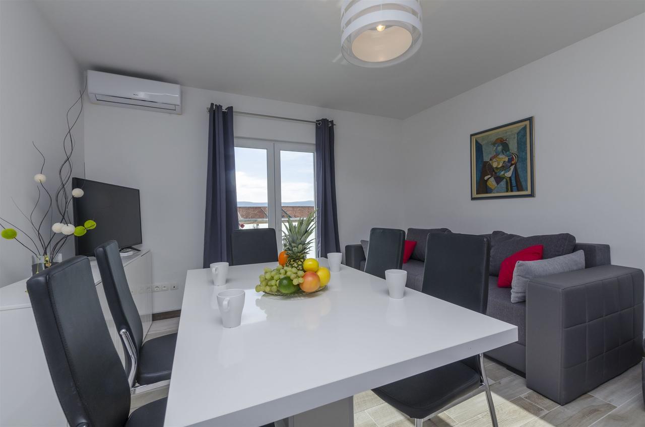 Apartments Lorenzo Lokva Rogoznica Dış mekan fotoğraf