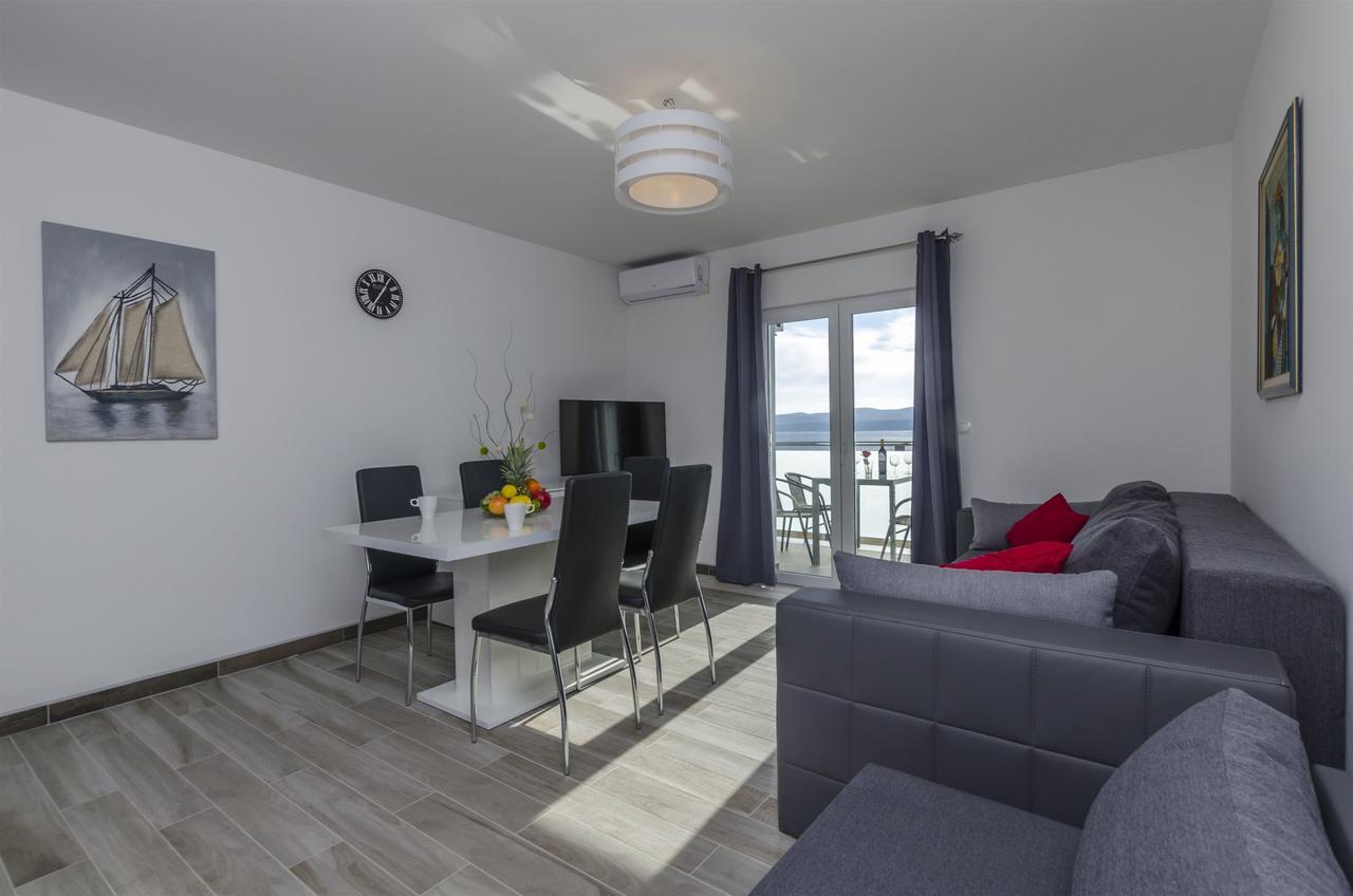 Apartments Lorenzo Lokva Rogoznica Dış mekan fotoğraf