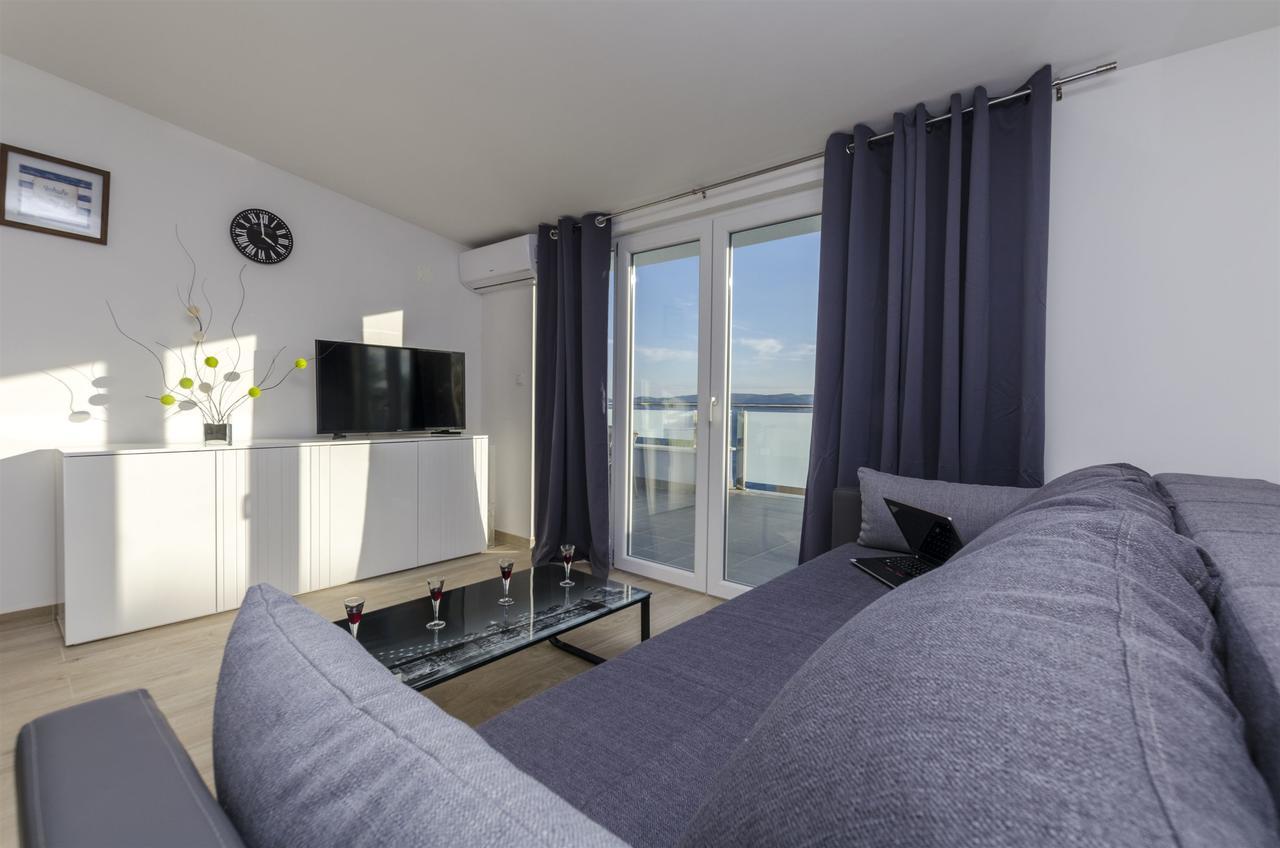 Apartments Lorenzo Lokva Rogoznica Dış mekan fotoğraf