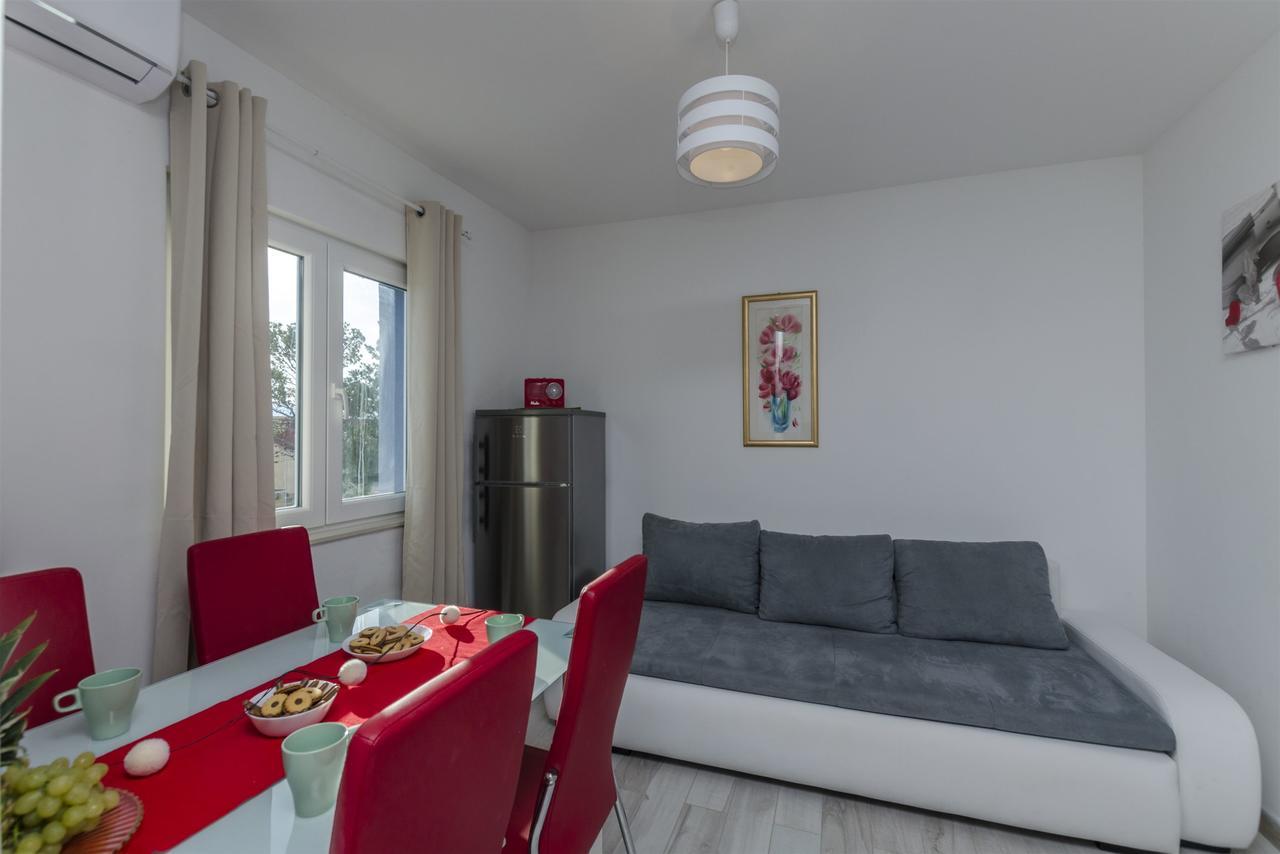 Apartments Lorenzo Lokva Rogoznica Dış mekan fotoğraf