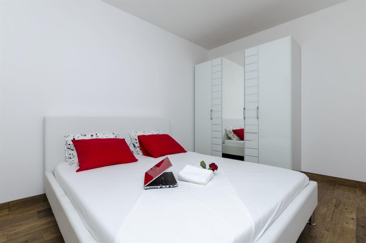 Apartments Lorenzo Lokva Rogoznica Dış mekan fotoğraf